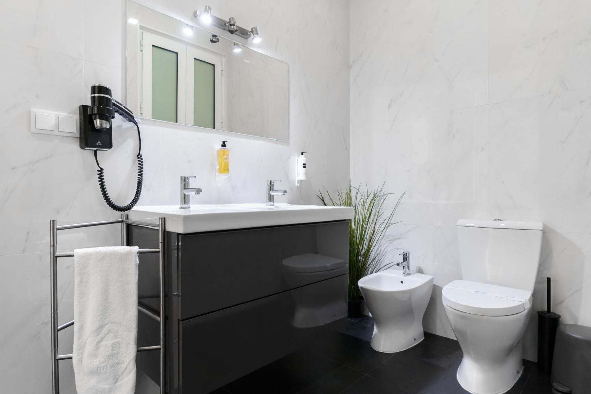 Feel Porto Historical Apartments Екстер'єр фото